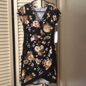 Juniors Almost Famous Mini